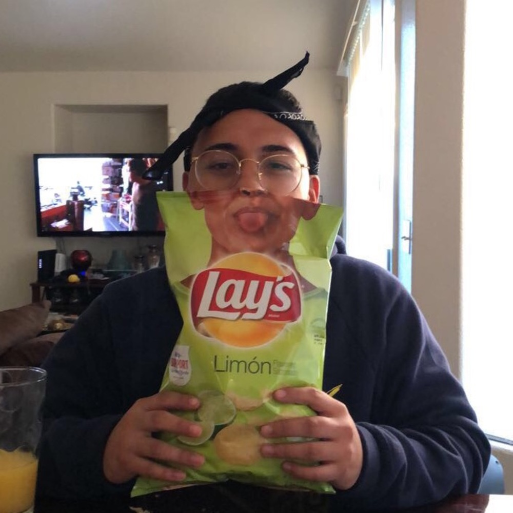 Meet your Posher, Carlos